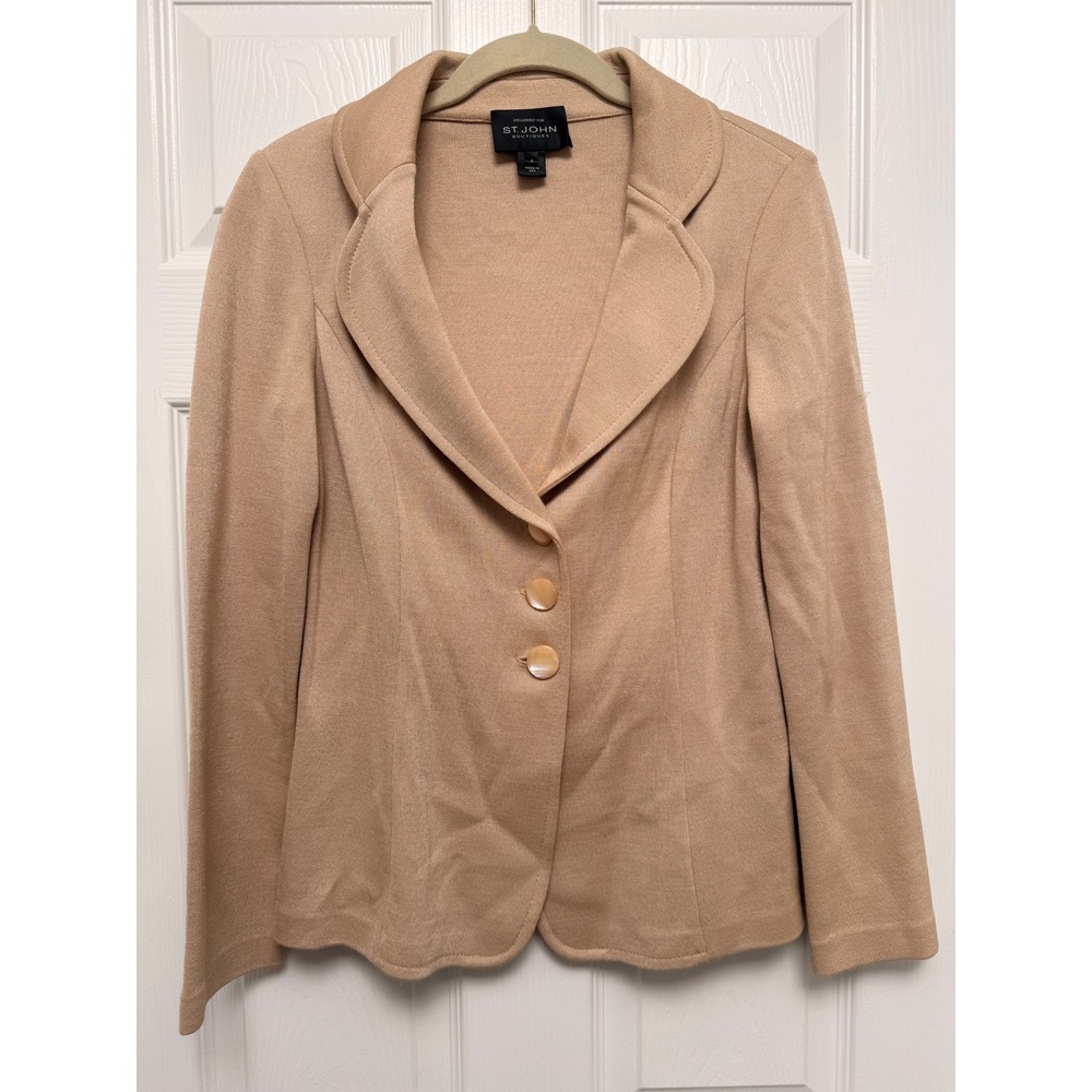 St. John Boutiques Tan Beige Knit Blazer Jacket Size 6 USA Made notched Lapel